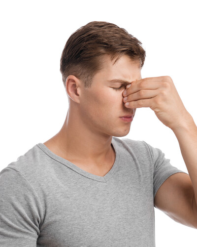 Burun Kırığı ve Çatlağı: Belirtiler, Tanı ve Tedavi